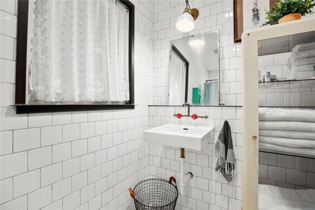 1303 Glencrest DR, Austin, TX 78723