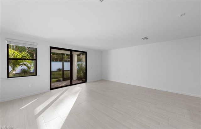 27806 Solis Grande DR, Bonita Springs, FL 34135