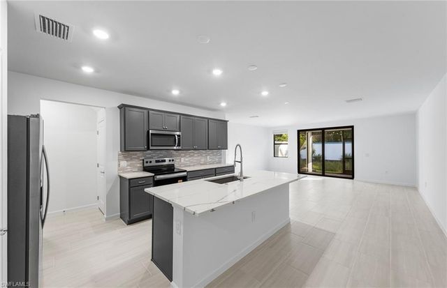 27806 Solis Grande DR, Bonita Springs, FL 34135