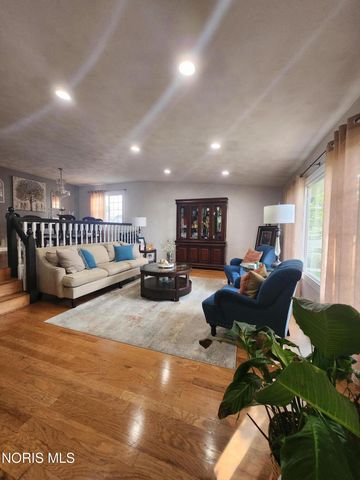 2214 Ruthanne Drive, Toledo, OH 43611