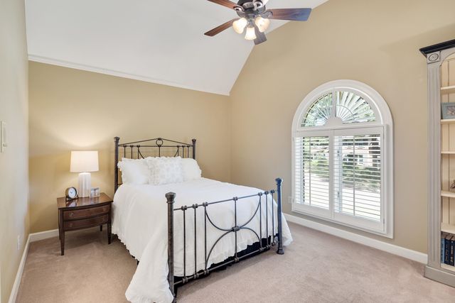 8701 MAPLE CREEK CV, Germantown, TN 38139