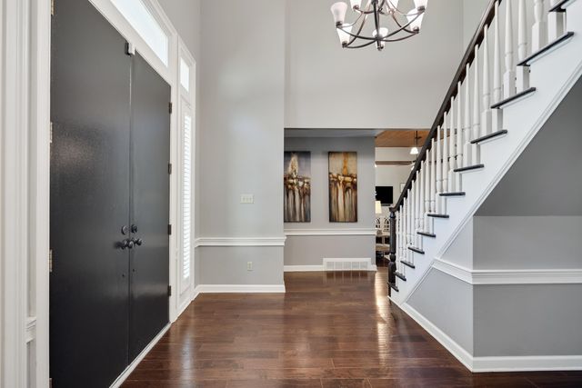 8701 MAPLE CREEK CV, Germantown, TN 38139