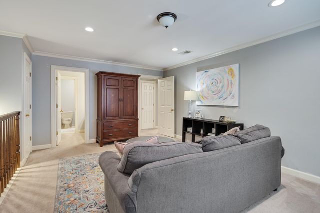8701 MAPLE CREEK CV, Germantown, TN 38139