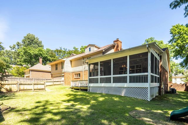 8701 MAPLE CREEK CV, Germantown, TN 38139