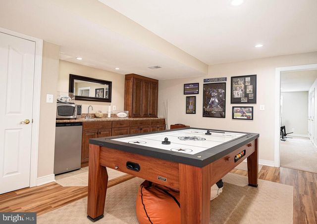 2207 QUEENSBURY DR, Fallston, MD 21047