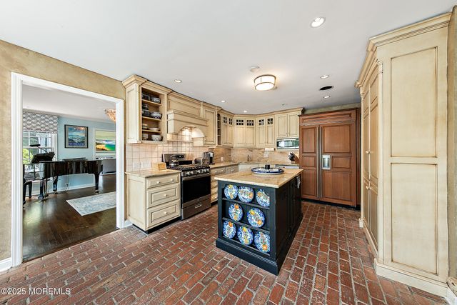 45 Wardell Avenue, Rumson, NJ 07760