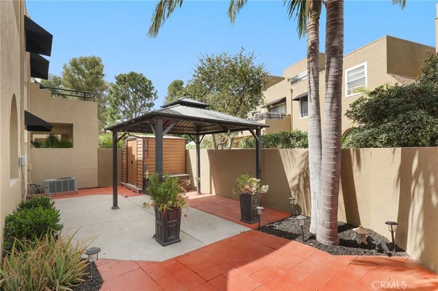 27841 Persimmon 44, Mission Viejo, CA 92691