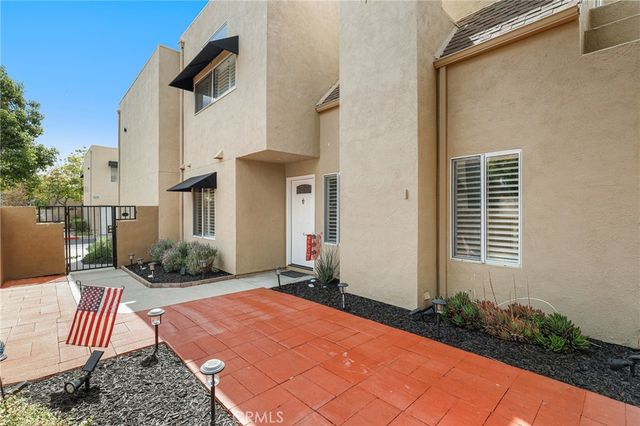 27841 Persimmon 44, Mission Viejo, CA 92691