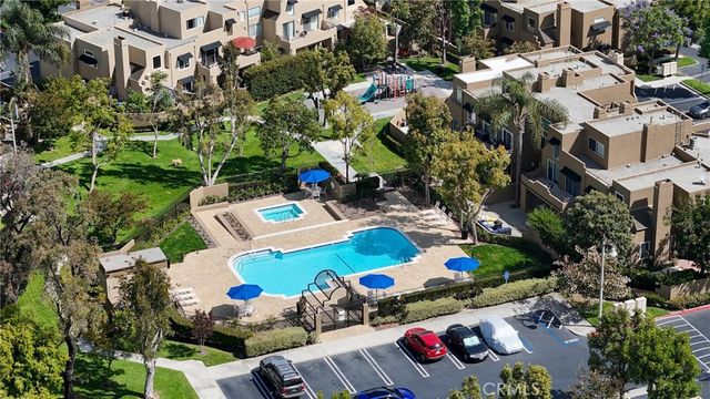 27841 Persimmon 44, Mission Viejo, CA 92691