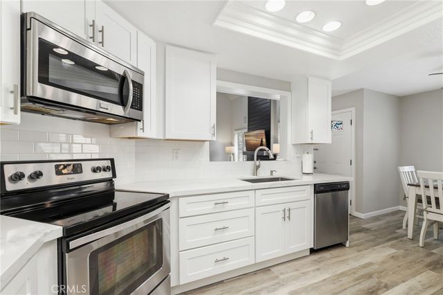 27841 Persimmon 44, Mission Viejo, CA 92691