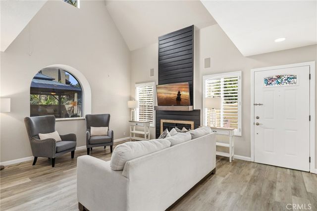 27841 Persimmon 44, Mission Viejo, CA 92691