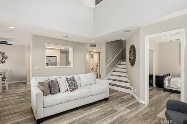 27841 Persimmon 44, Mission Viejo, CA 92691