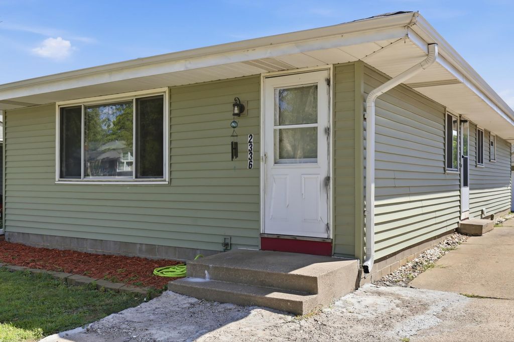 2336 12th Avenue E, North Saint Paul, MN 55109 — photo 4