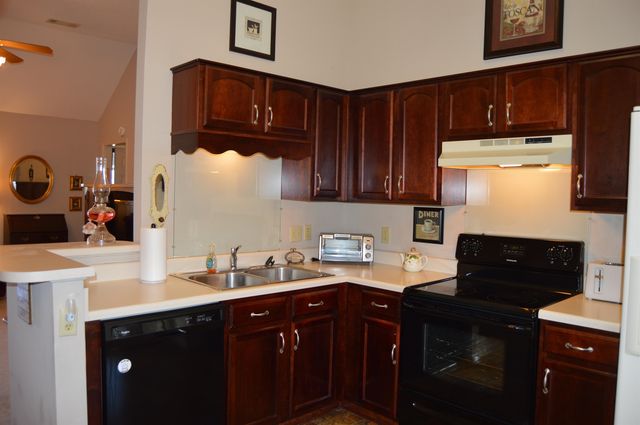 3043 WOODLAND PINE DR, Lakeland, TN 38002