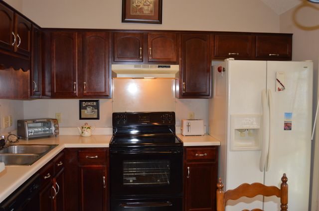 3043 WOODLAND PINE DR, Lakeland, TN 38002