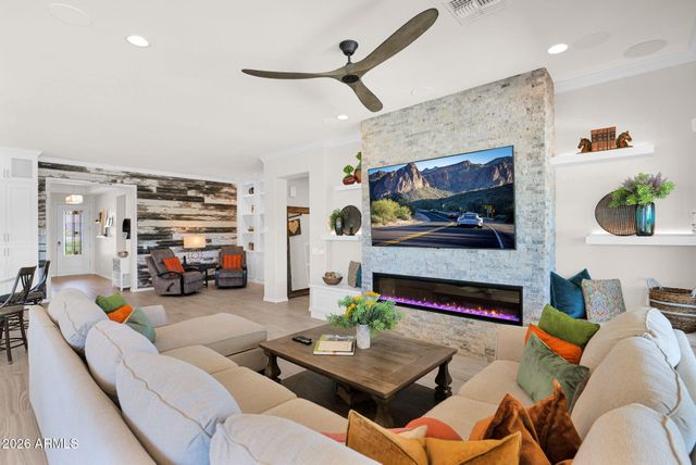 36374 N LA MONEDA Lane, Queen Creek, AZ 85140