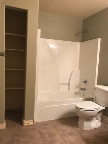 268 Copper Oaks Drive, Centerton, AR 72712