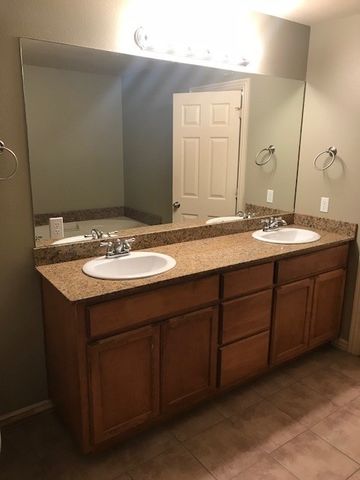 268 Copper Oaks Drive, Centerton, AR 72712