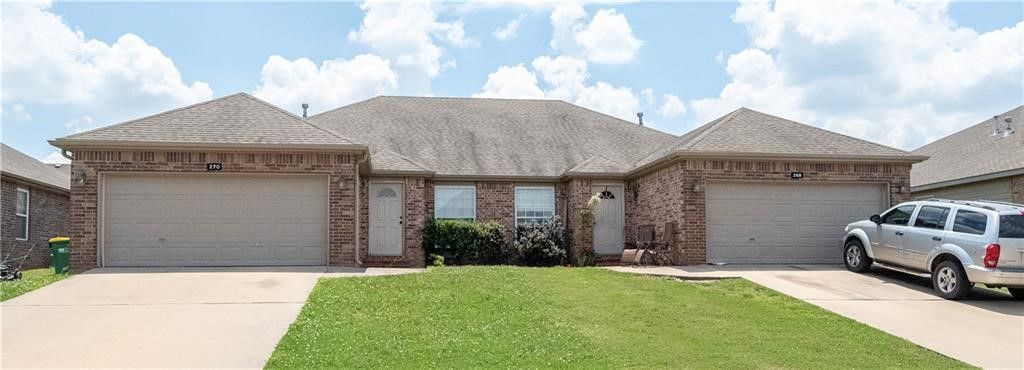 268 Copper Oaks Drive, Centerton, AR 72712