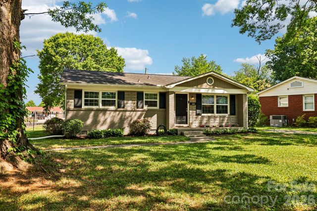 2809 Albany Lane, Charlotte, NC 28205