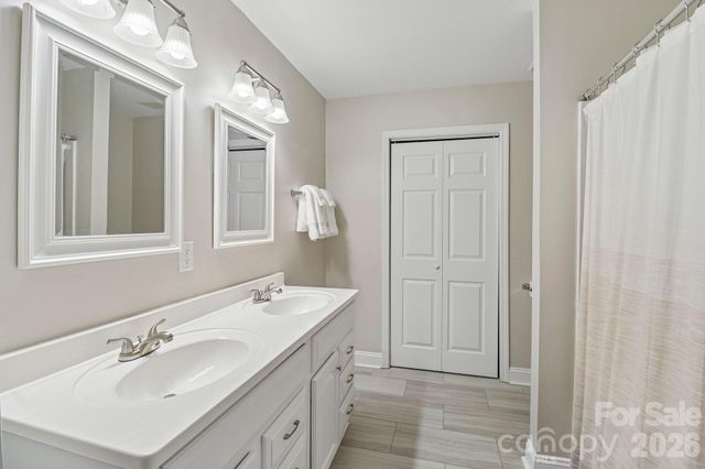 2809 Albany Lane, Charlotte, NC 28205