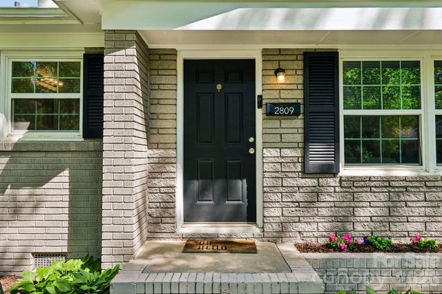 2809 Albany Lane, Charlotte, NC 28205
