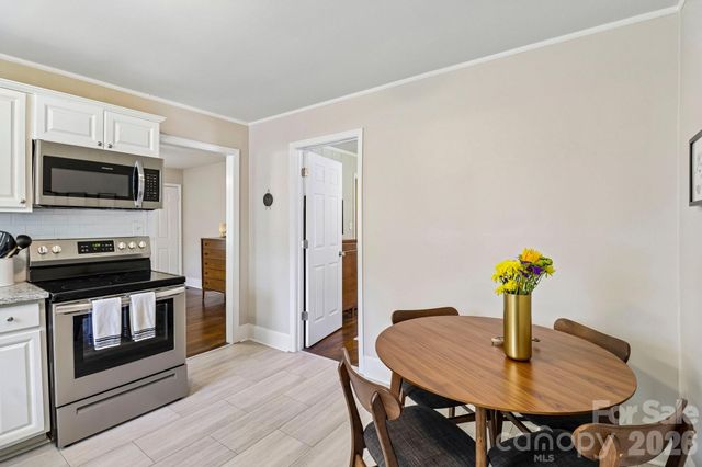2809 Albany Lane, Charlotte, NC 28205