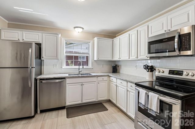2809 Albany Lane, Charlotte, NC 28205