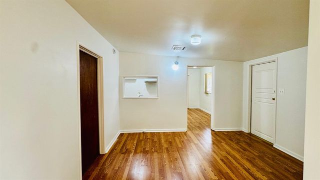 3160 Terrel Court, Bakersfield, CA 93304