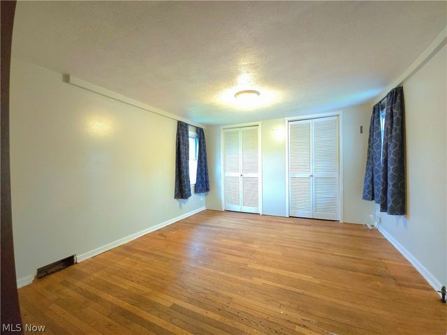 821 Cleveland Road, Ravenna, OH 44266