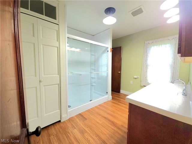 821 Cleveland Road, Ravenna, OH 44266