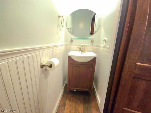 821 Cleveland Road, Ravenna, OH 44266
