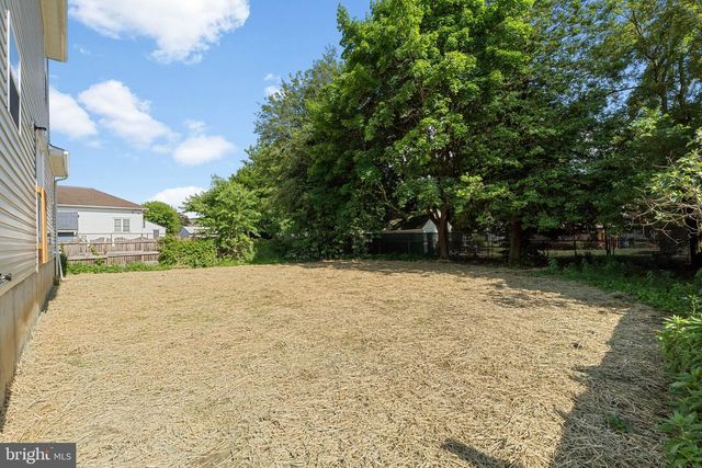 69 MAIN ST, Bridgeport, NJ 08014