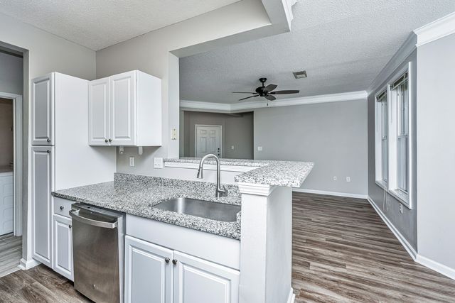 2128 Chatelain Way, Mount Pleasant, SC 29464