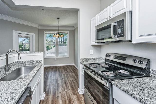 2128 Chatelain Way, Mount Pleasant, SC 29464