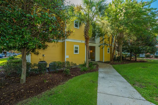 2128 Chatelain Way, Mount Pleasant, SC 29464