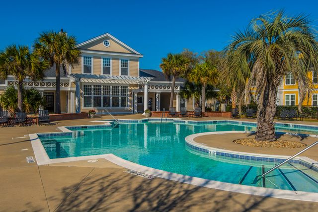 2128 Chatelain Way, Mount Pleasant, SC 29464