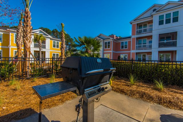 2128 Chatelain Way, Mount Pleasant, SC 29464