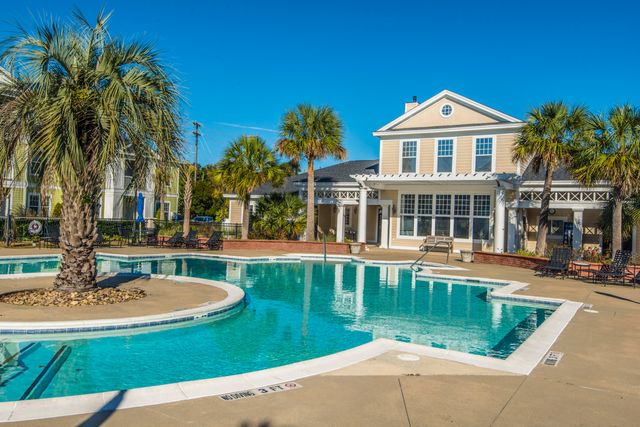 2128 Chatelain Way, Mount Pleasant, SC 29464