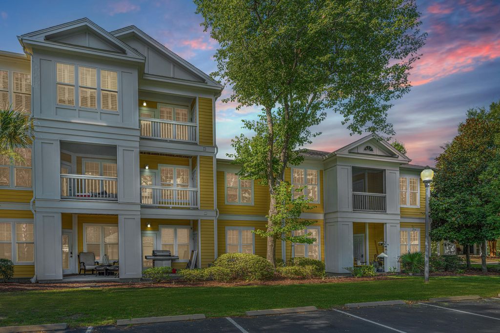2128 Chatelain Way, Mount Pleasant, SC 29464