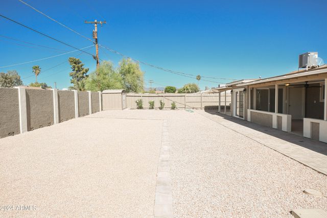 8702 E BOISE Street, Mesa, AZ 85207