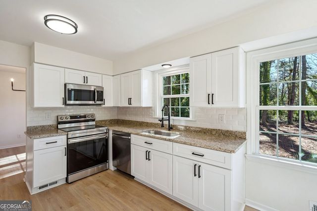 1605 Plover Road, Jonesboro, GA 30238