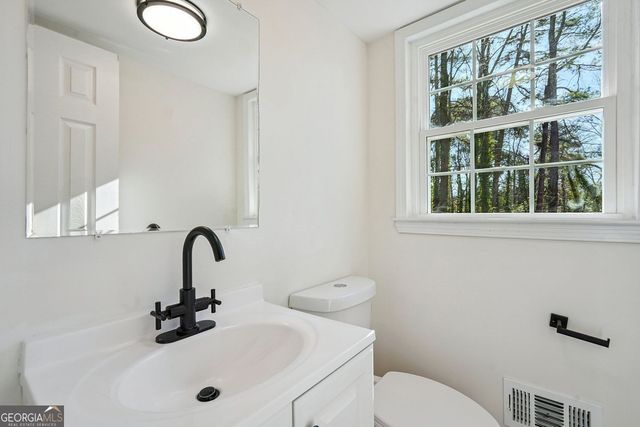 1605 Plover Road, Jonesboro, GA 30238