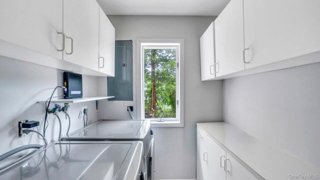 470 Private Road 12, Southold, NY 11971