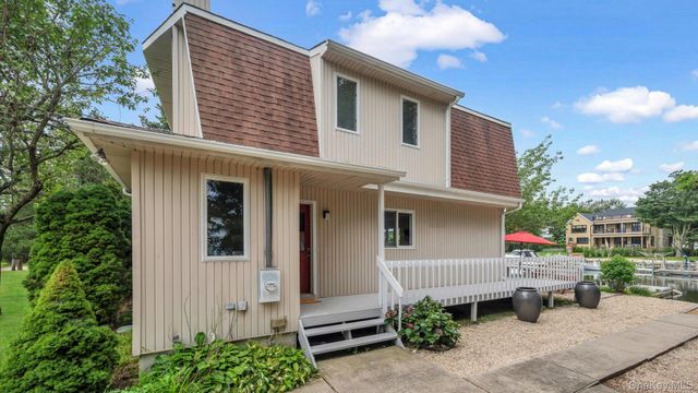 470 Private Road 12, Southold, NY 11971