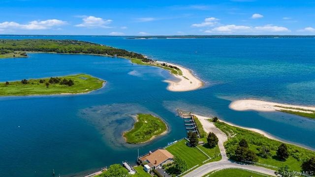 470 Private Road 12, Southold, NY 11971