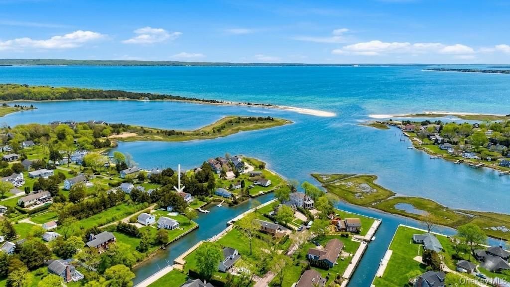 470 Private Road 12, Southold, NY 11971