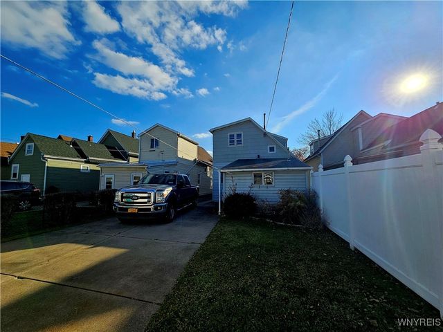 44 Dempster Street, Buffalo, NY 14206