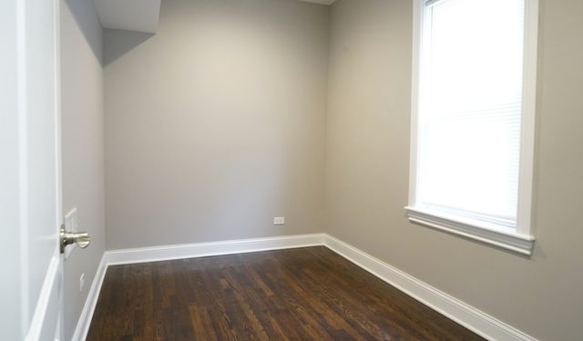 2957 N Avers Avenue 2F, Chicago, IL 60618