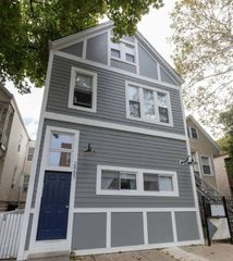 2957 N Avers Avenue 2F, Chicago, IL 60618